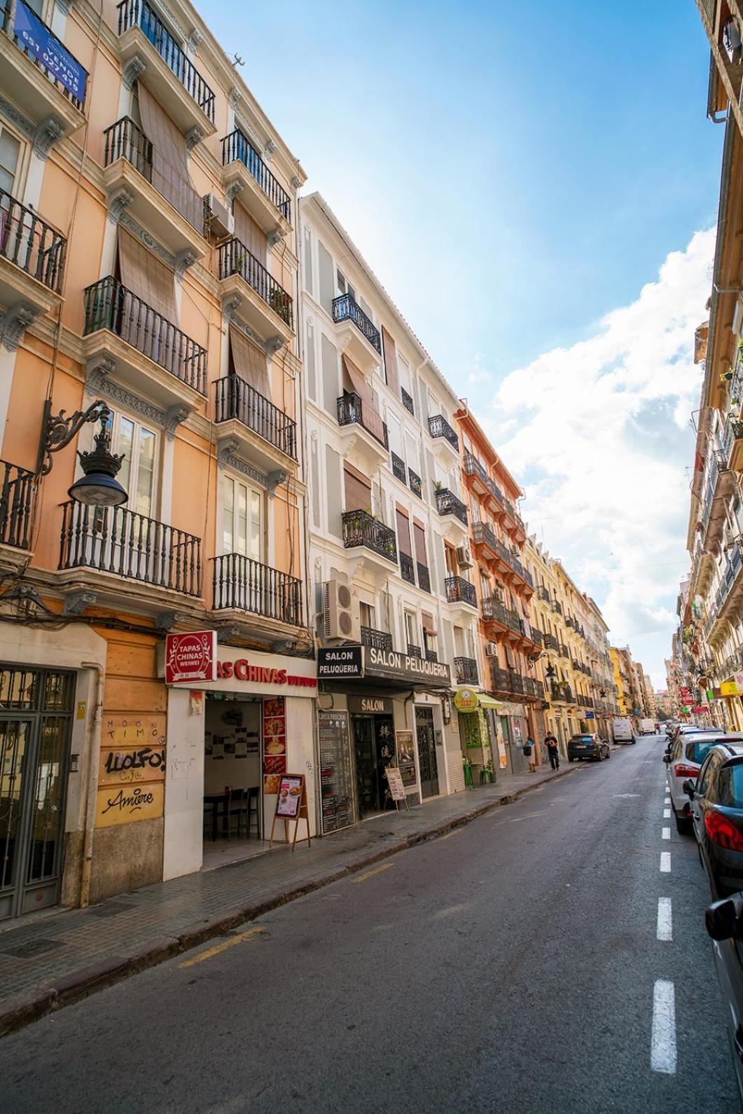Ferienwohnung Atico Con Terraza Y Jacuzzi En El Centro Valencia Zimmer foto